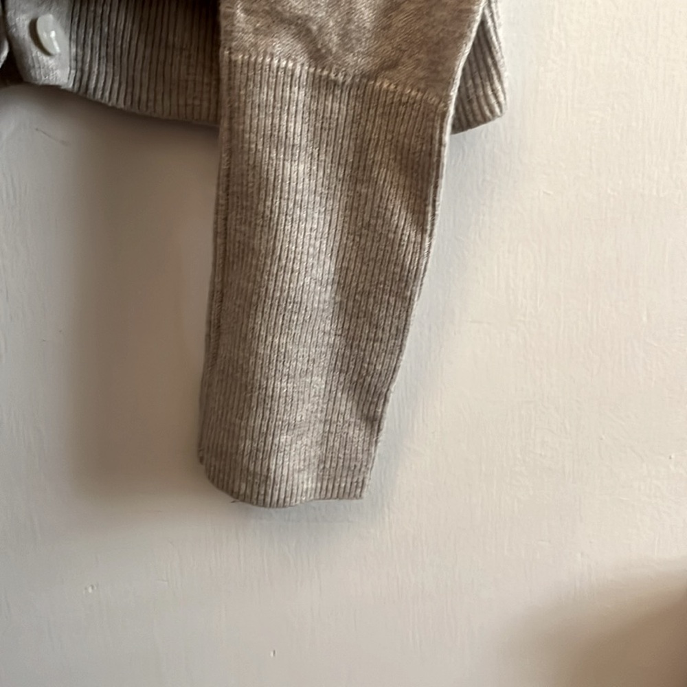 Cardigan - Picture 3 of 5